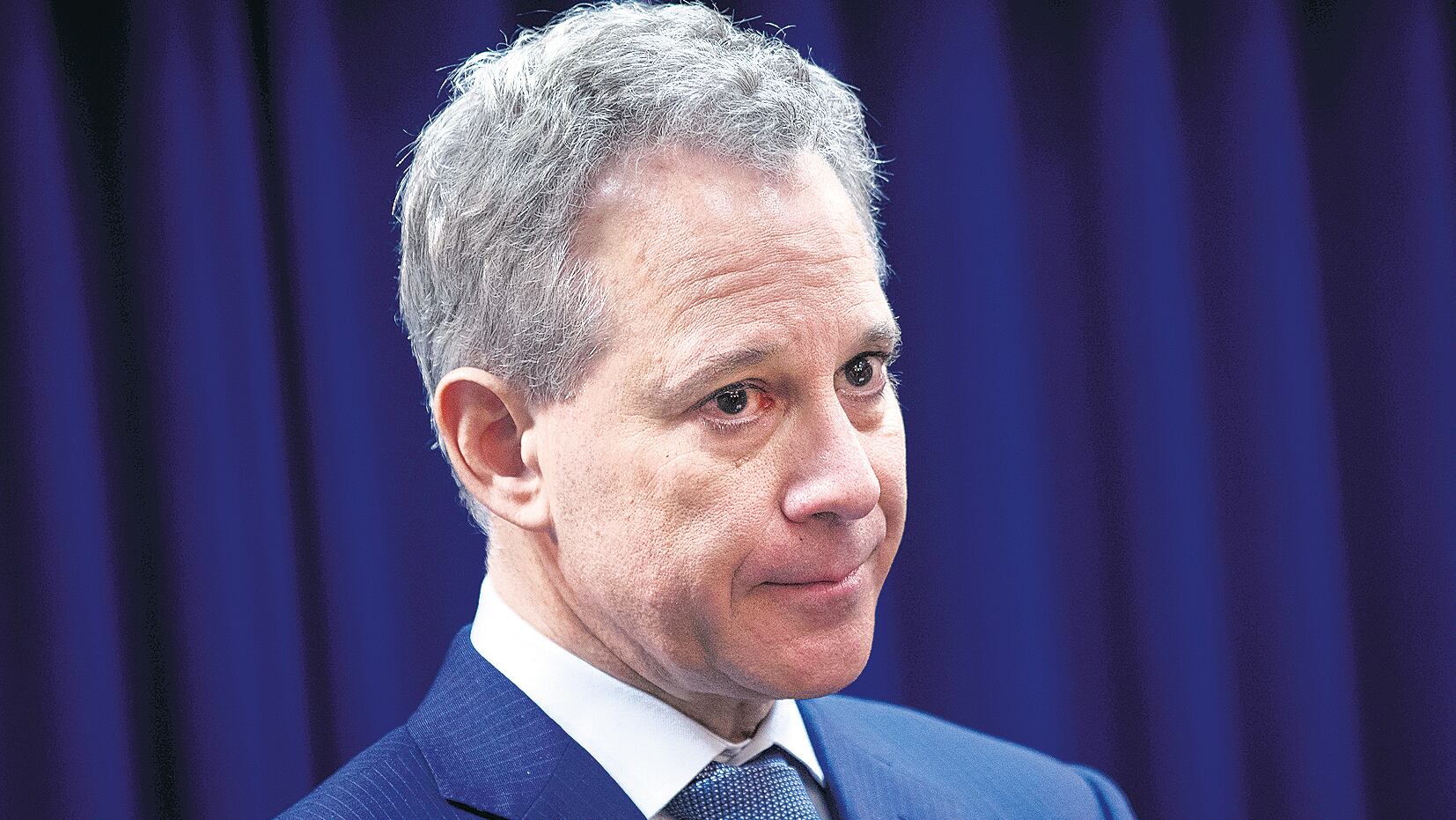 Schneiderman, de 63 años, está relacionado con el Partido Demócrata.