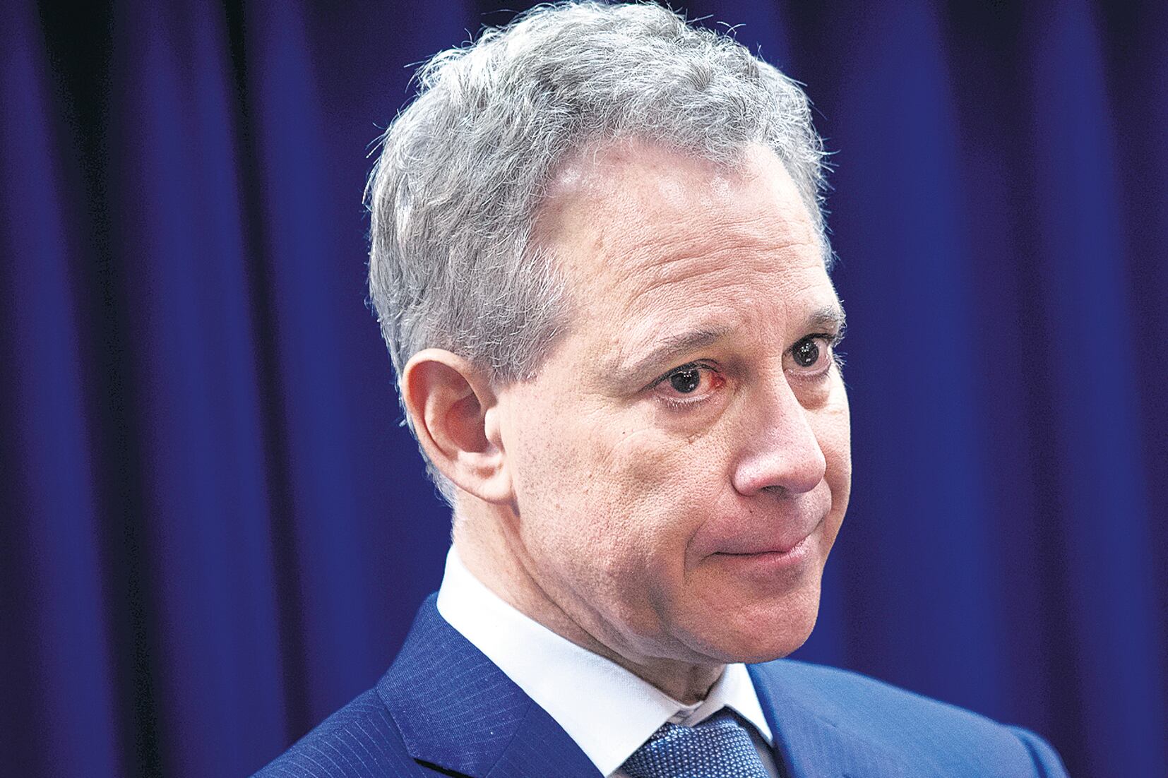 Schneiderman, de 63 años, está relacionado con el Partido Demócrata.