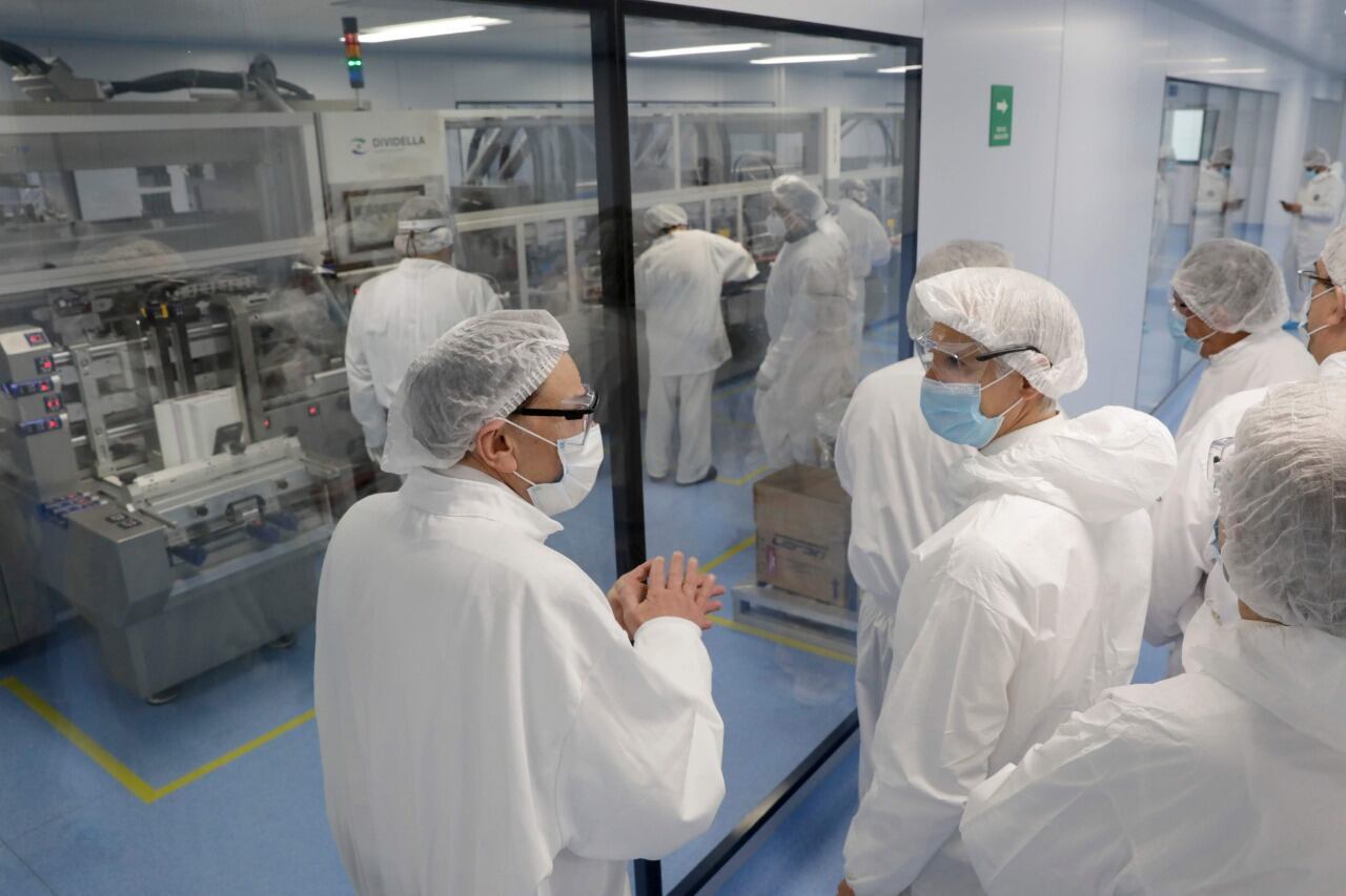 Las vacunas de AstraZeneca cuyo principio activo fue fabricado en Argentina empiezan a llegar al país.