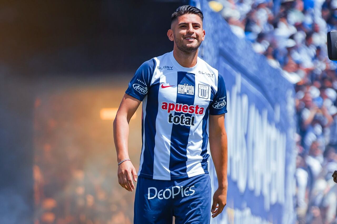Zambrano llegó a Perú tras jugar 49 partidos en la Primera xeneize