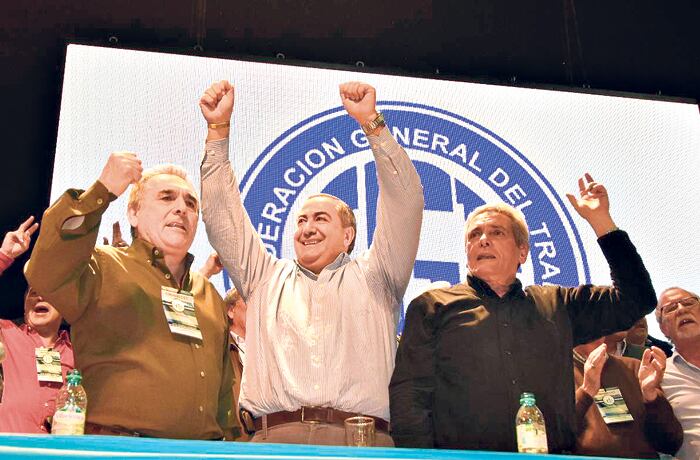 El triunvirato de la central obrera expondrá hoy ante los senadores para defender el proyecto.