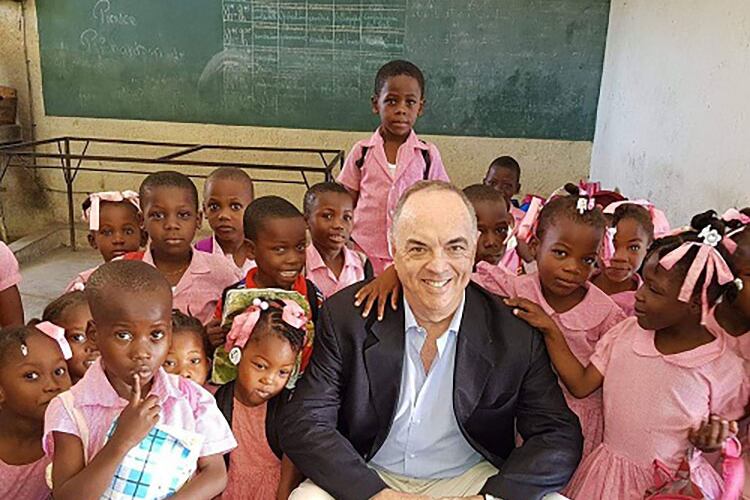 Von Eyken es el embajador que Cambiemos mandó a Haití.