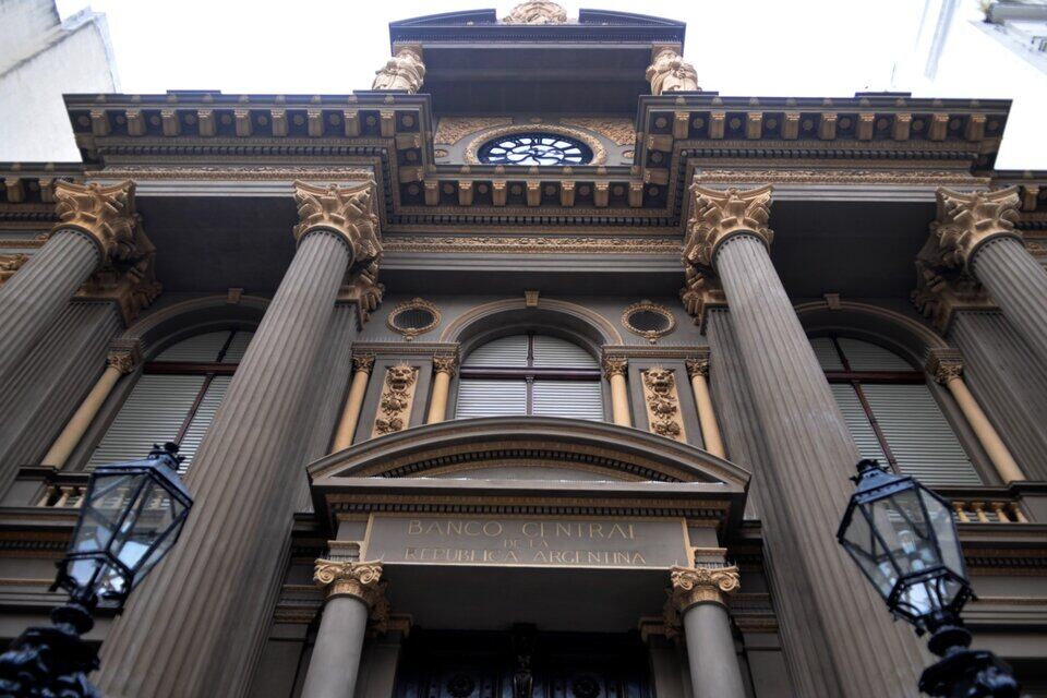 Los analistas del REM proyectan para 2024 un Producto Interno Bruto real de 3,8% inferior al promedio de 2023.