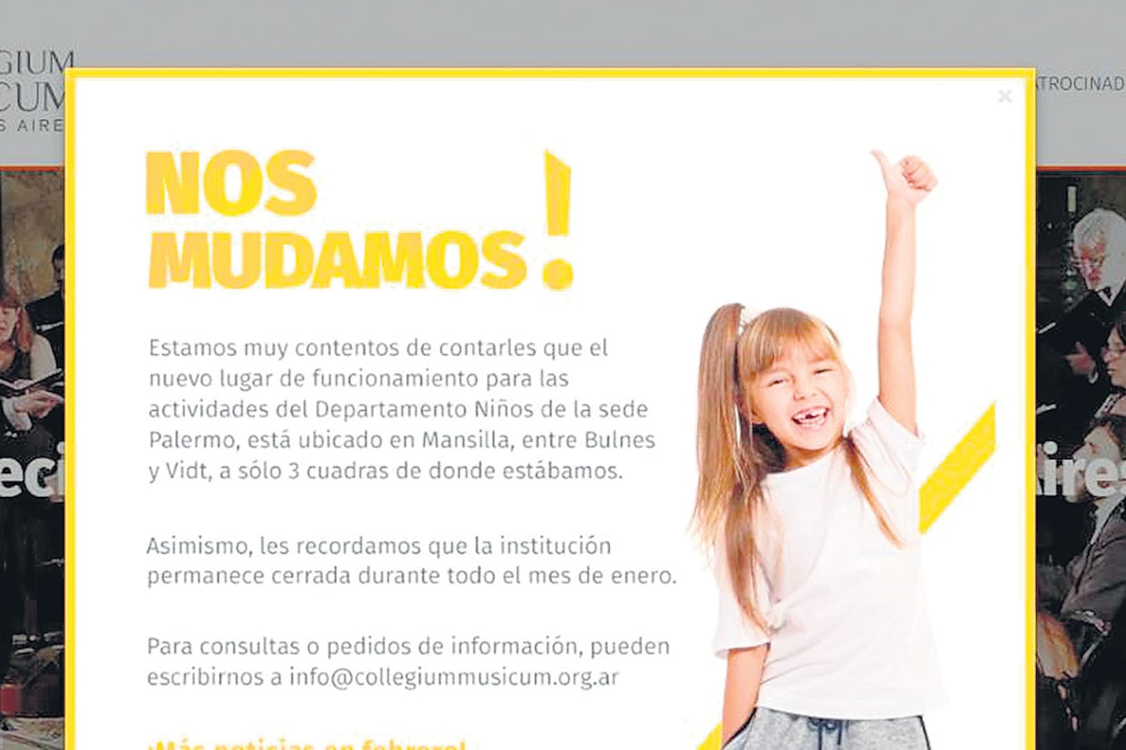 Los directivos de la escuela informaron la novedad a las familias vía WhatsApp, como la “primera noticia oficial del 2018”.