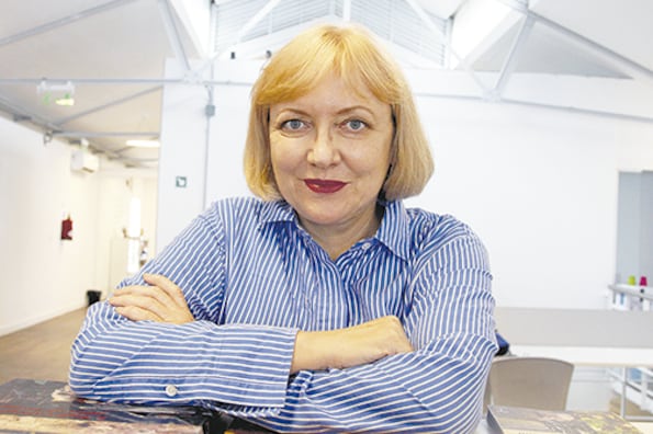 “La tecnología es una forma de sentirnos cómodos en una nueva tribu”, asegura Renata Salecl.