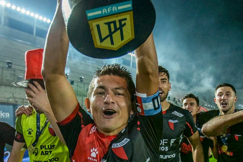 La última copa de este tipo se la quedó Colón, que volverá a contar con Luis "Pulga" Rodríguez tras su paso por Gimnasia