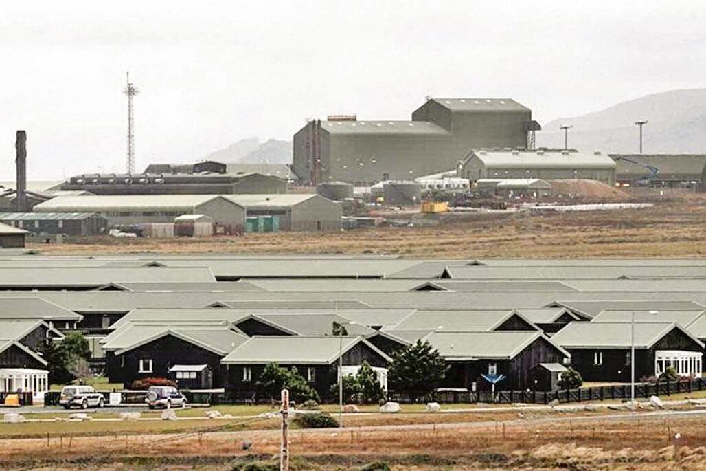 Base militar británica en las Malvinas. 