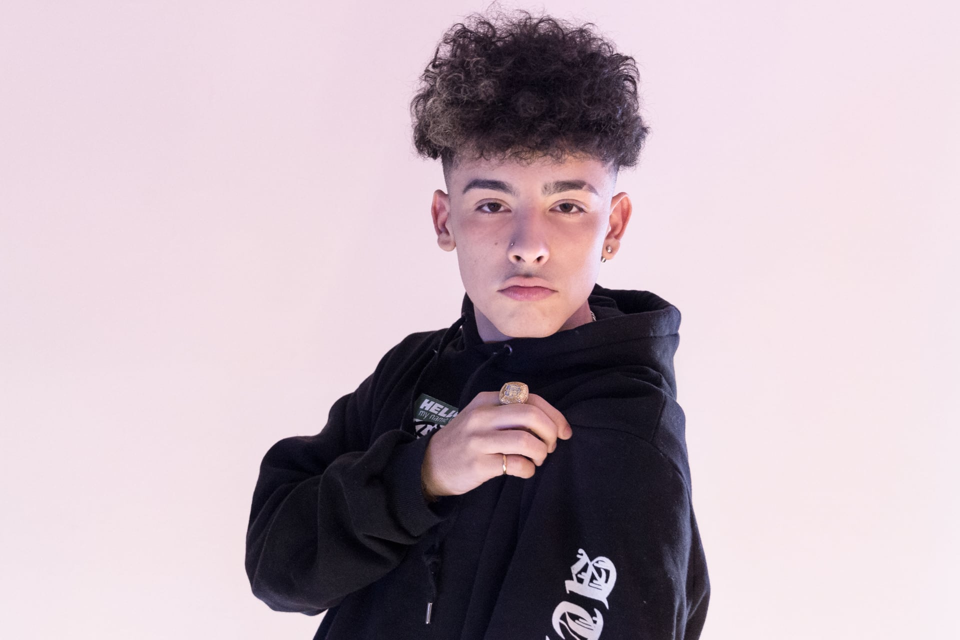 Además de ser el artista argentino más escuchado de la cuarentena, Trueno es el campeón vigente de la Red Bull y la FMS.