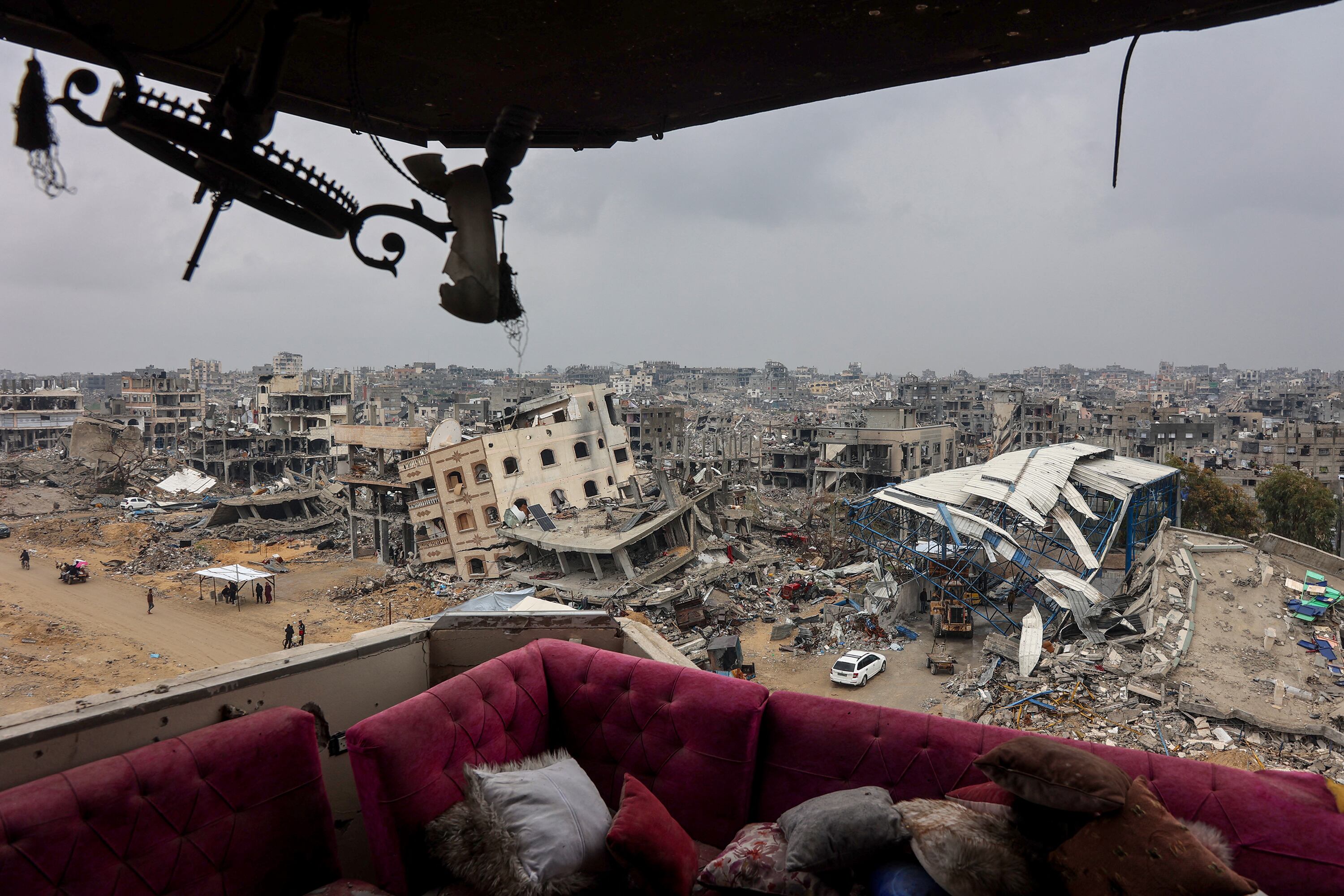 Trump dijo que bajo controde EE.UU. Gaza se transformará en un paraíso para el turismo.