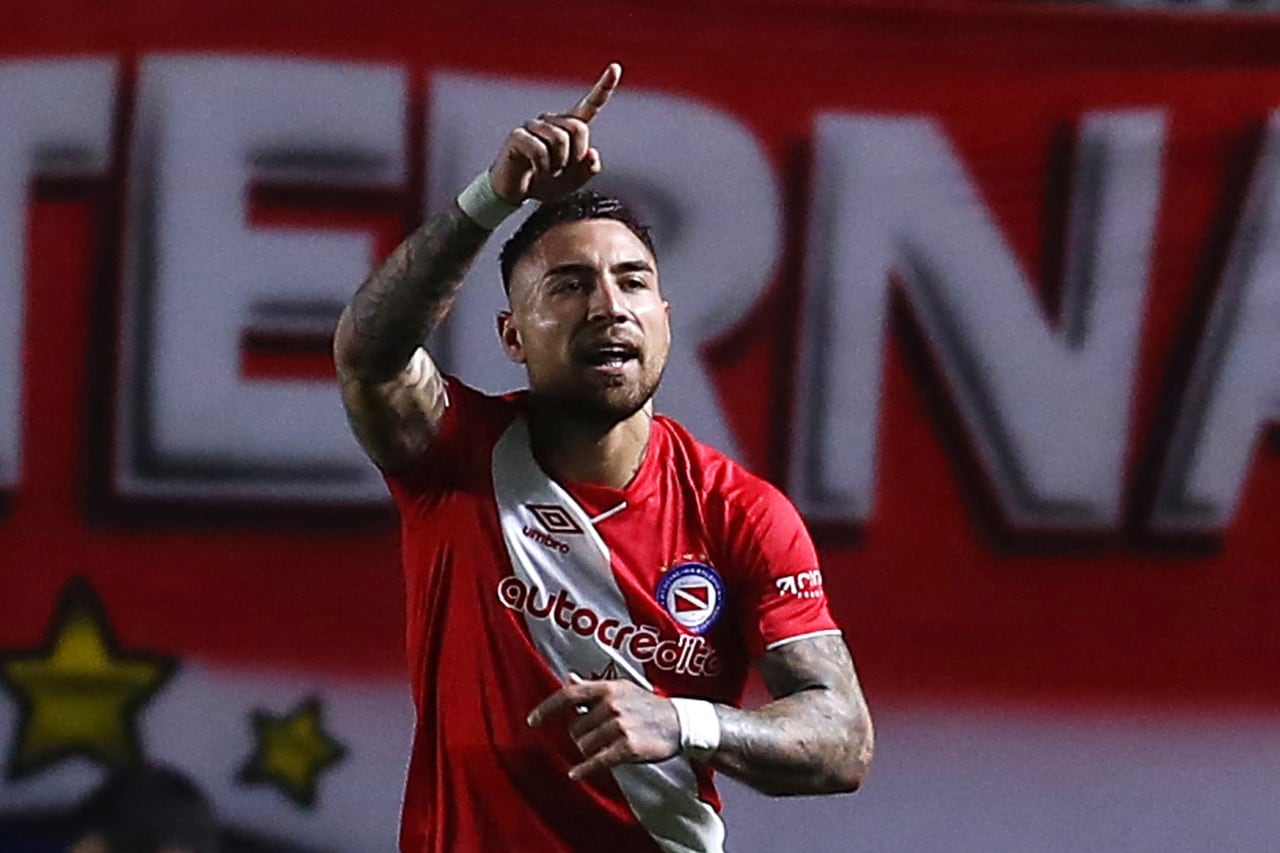 Batallini por ahora sigue en La Paternal.