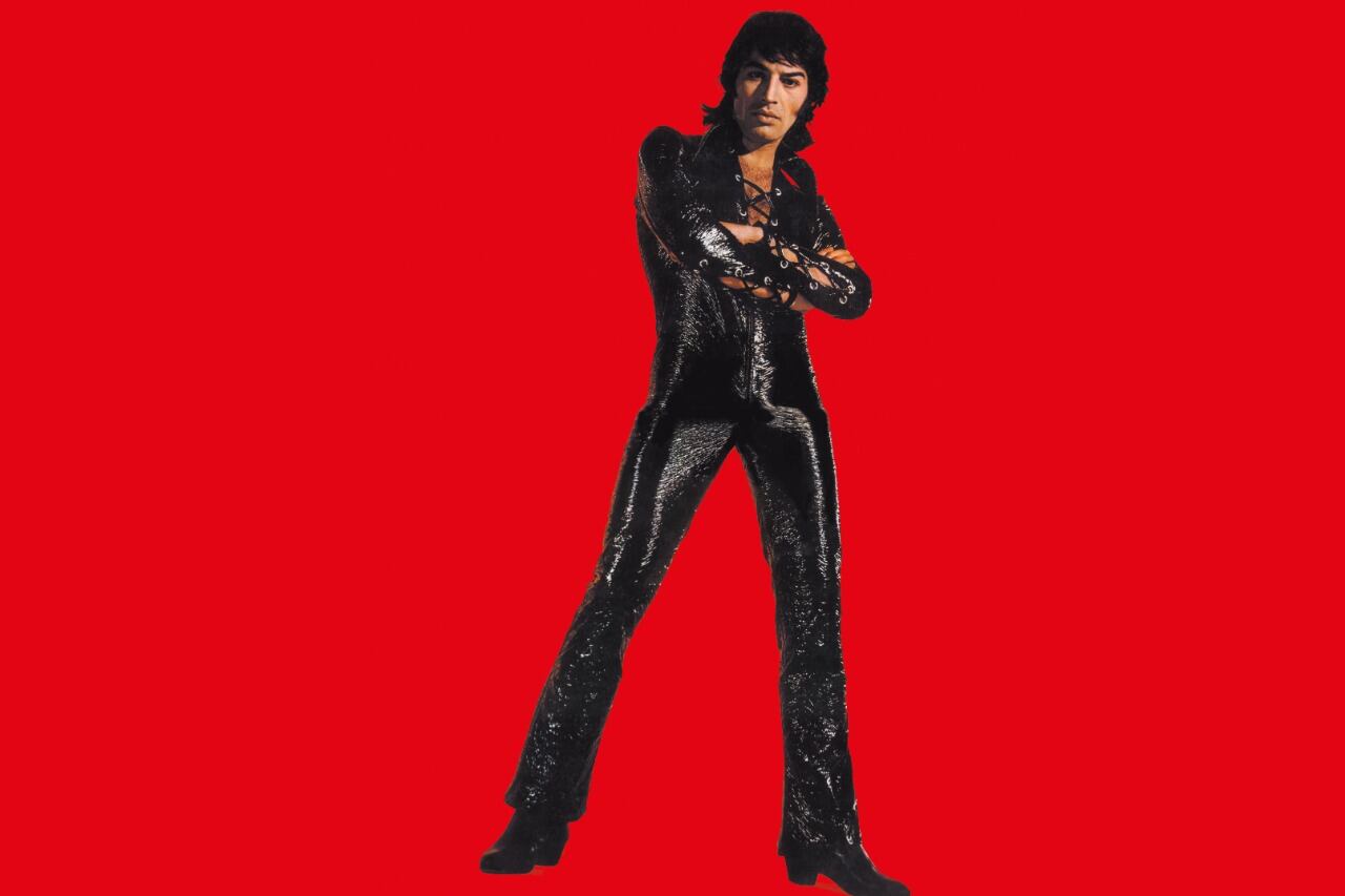 Sandro está siempre presente en la programación de Mucha Radio.