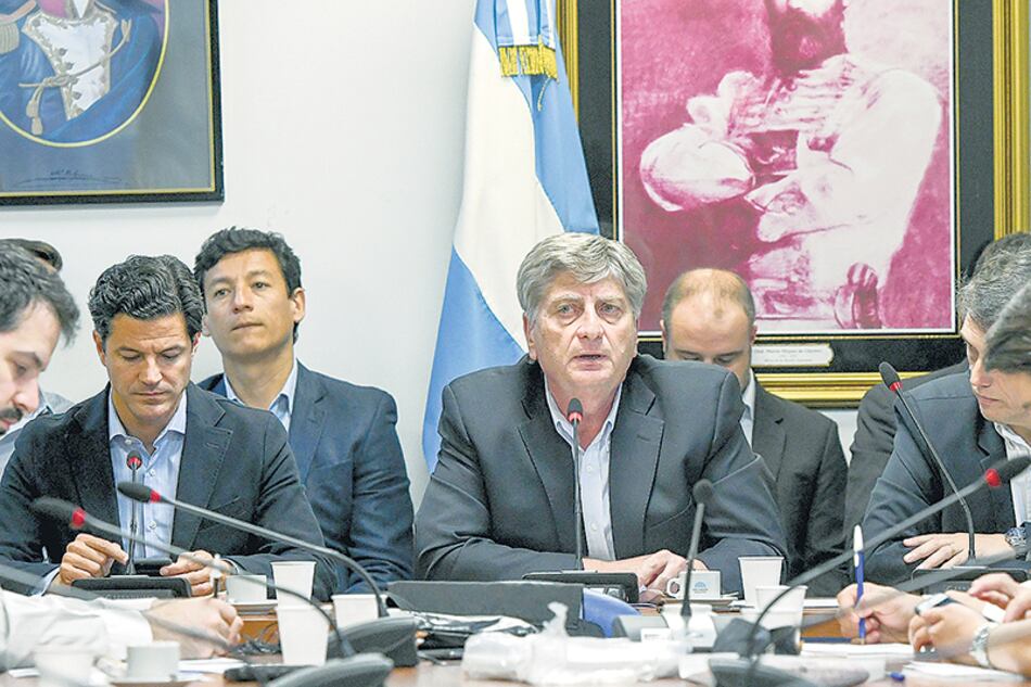 Un plenario de comisiones en Diputados emitió dictamen a la ley de compre argentino.
