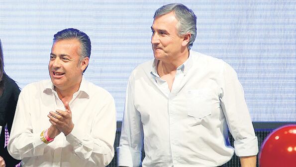 Cornejo y Morales después de la muy tensa reunión en Olivos.