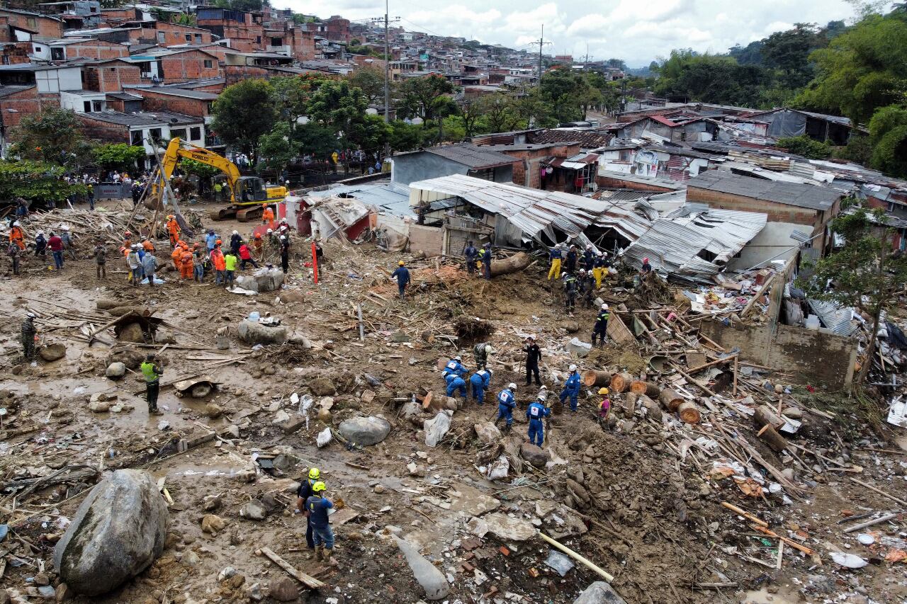 El deslizamiento de tierra fue provocado por las intensas lluvias registradas en la ciudad de Perira, capital del departamento de Risaralda.
