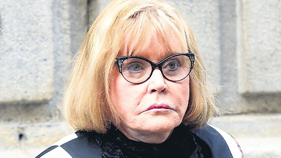 La jueza Servini de Cubría no aceptó apartar a Luis Barrionuevo.