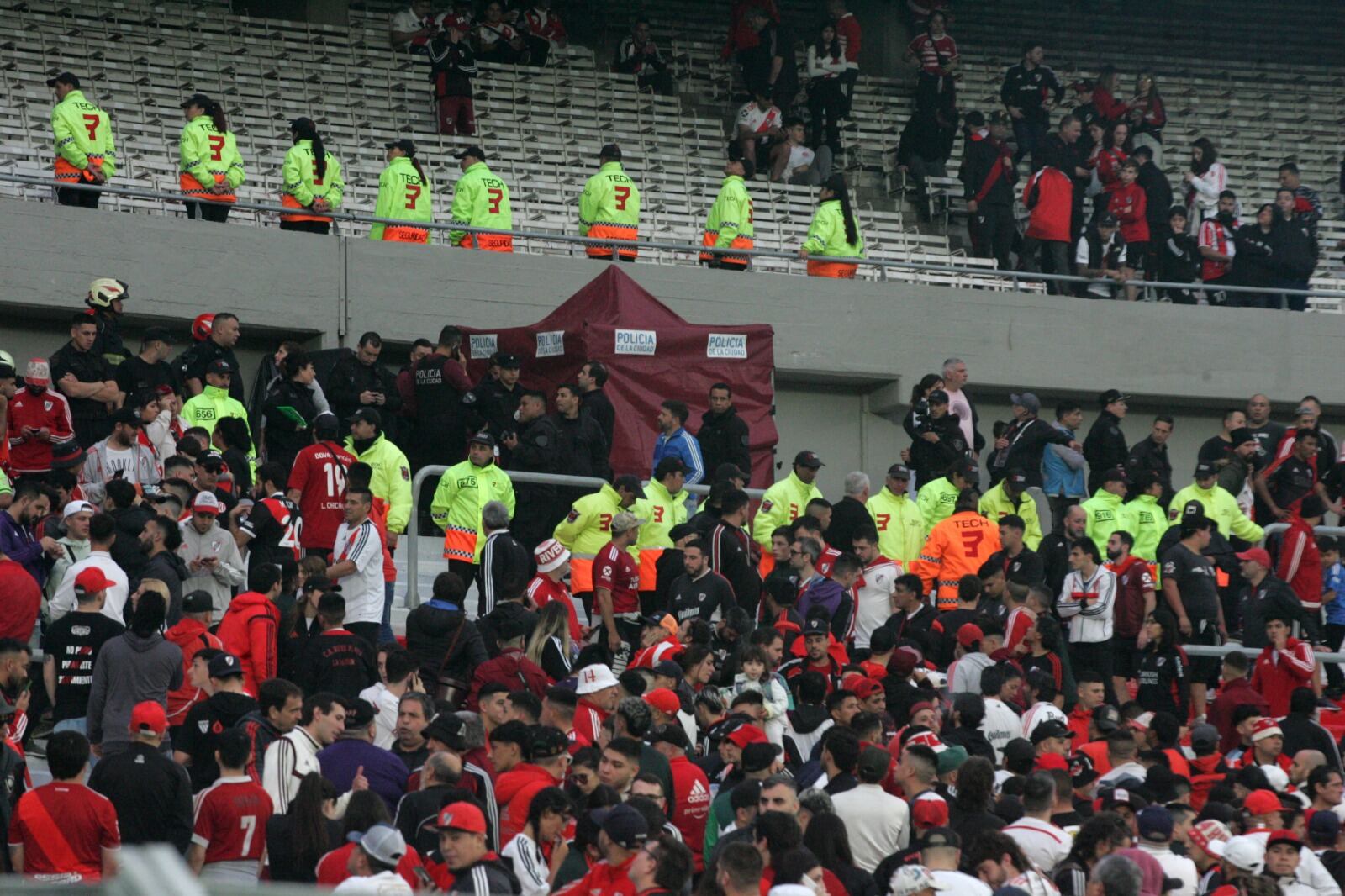 La tribuna Sívori, el lugar del hecho