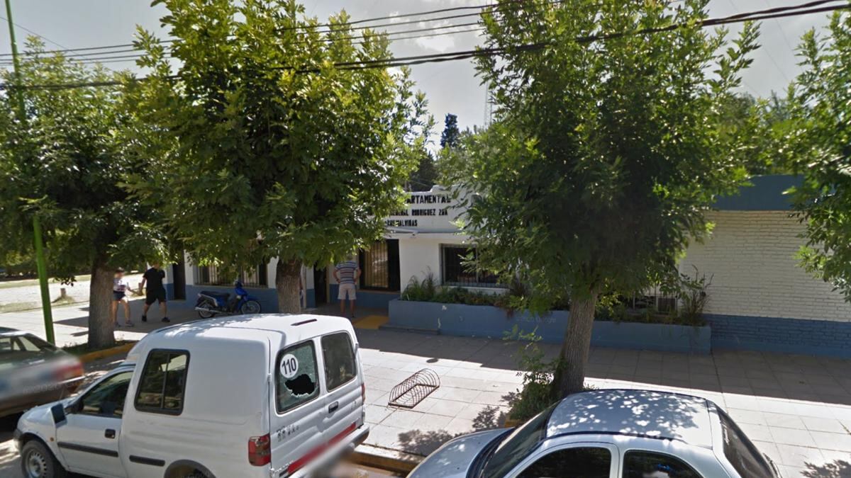 Un detenido por el crimen de un hombre cuyo cadáver fue hallado en una chanchería. 