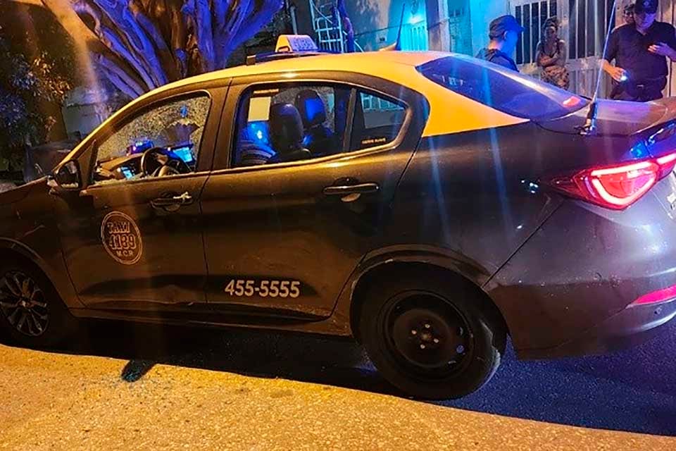 Un pasajero lo llevó hasta su destino fatal, en Flammarion y Lamadrid.