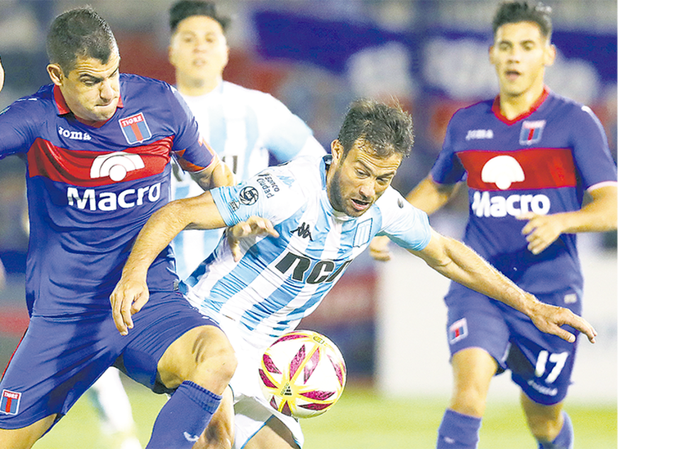 En Victoria, Tigre impuso su gran presente.