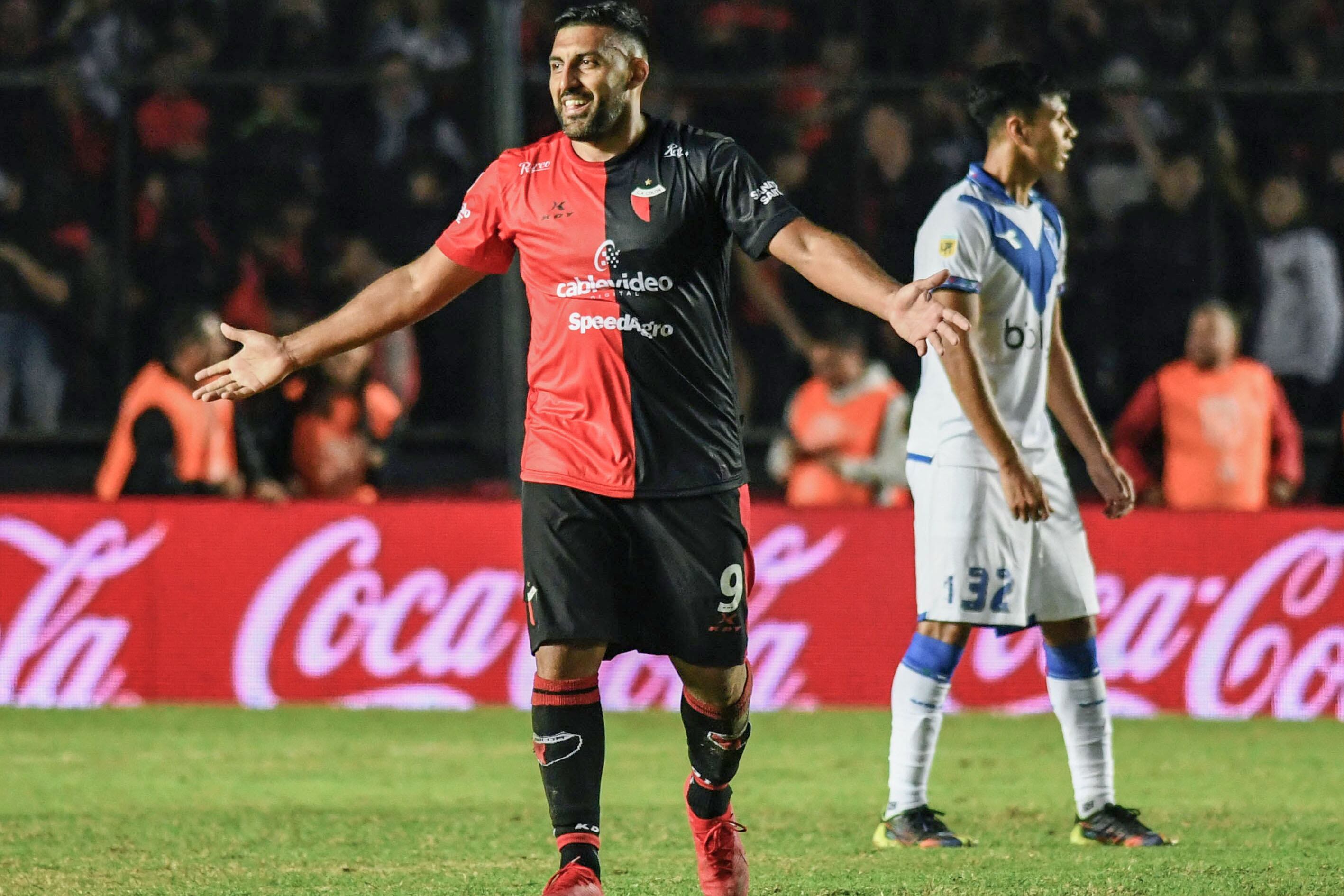 La alegría del goleador Abila y la contrariedad de Ordóñez