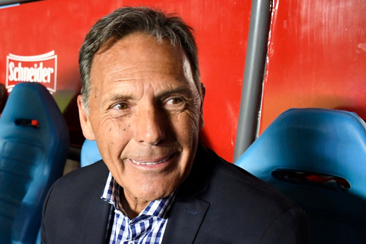 Russo piensa el ataque: ya no está Cardona, ¿llegará Tevez?