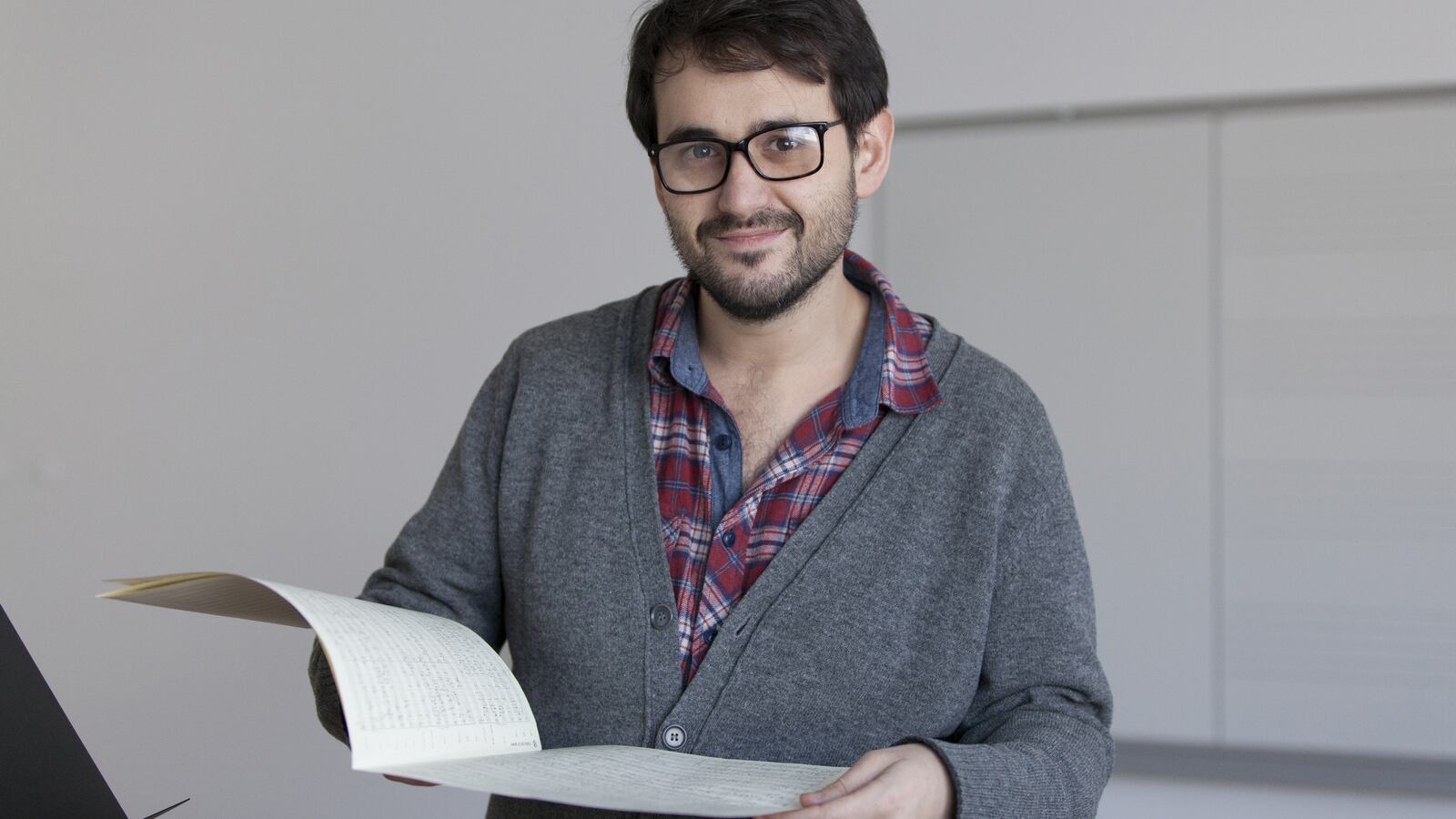 Bordalejo, compositor argentino radicado en París. Estrena su ópera este viernes.