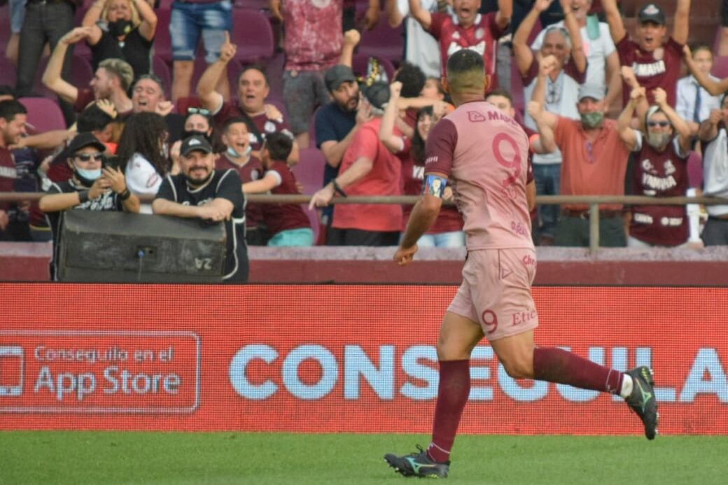 José "Pepe" Sand, toda una institución en Lanús