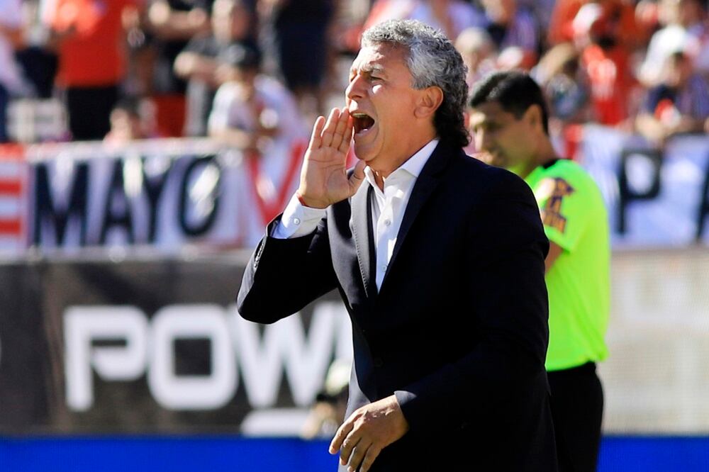 Gorosito dirige al encumbrado Gimnasia platense