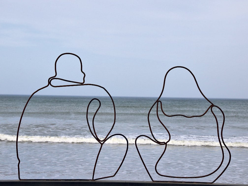 La ilusión de transparencia en las figuras que miran hacia el Atlántico Sur.