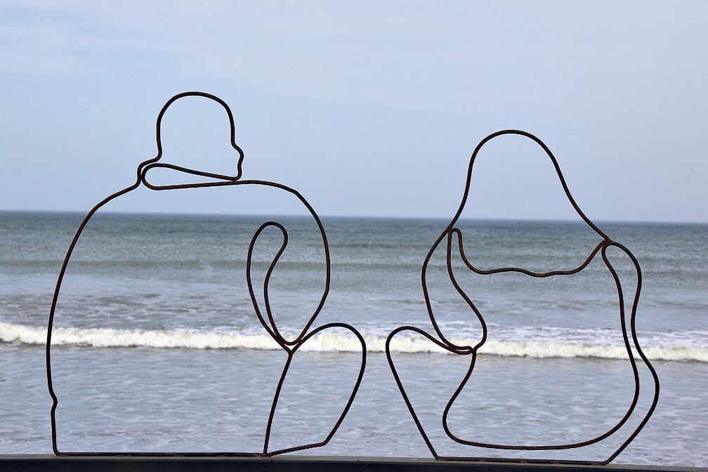 La ilusión de transparencia en las figuras que miran hacia el Atlántico Sur.