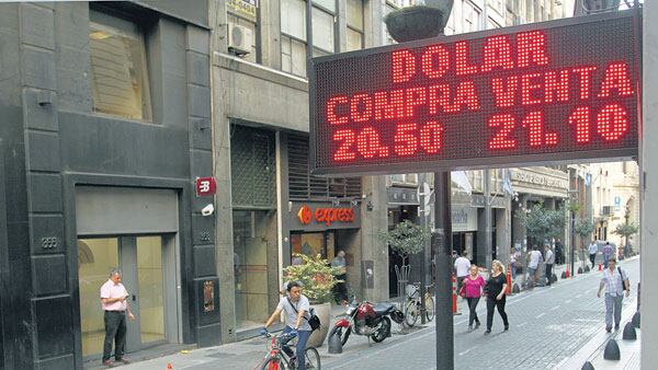 El Banco Central tuvo un rol hiperactivo para evitar lo que amenazaba convertirse en una disparada imparable del dólar.
