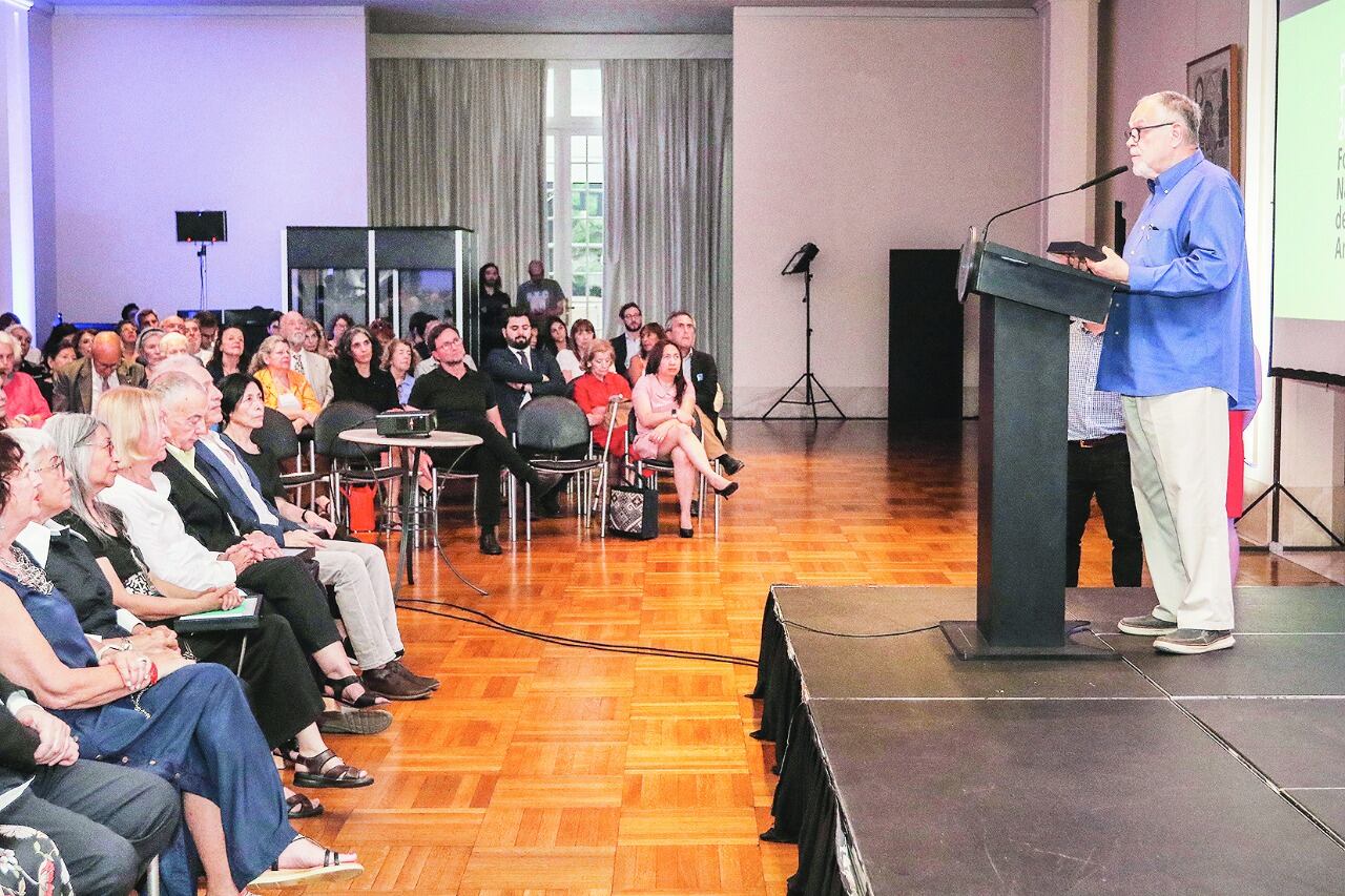 “Me siento muy conmovido y agradecido", dijo Giardinelli.