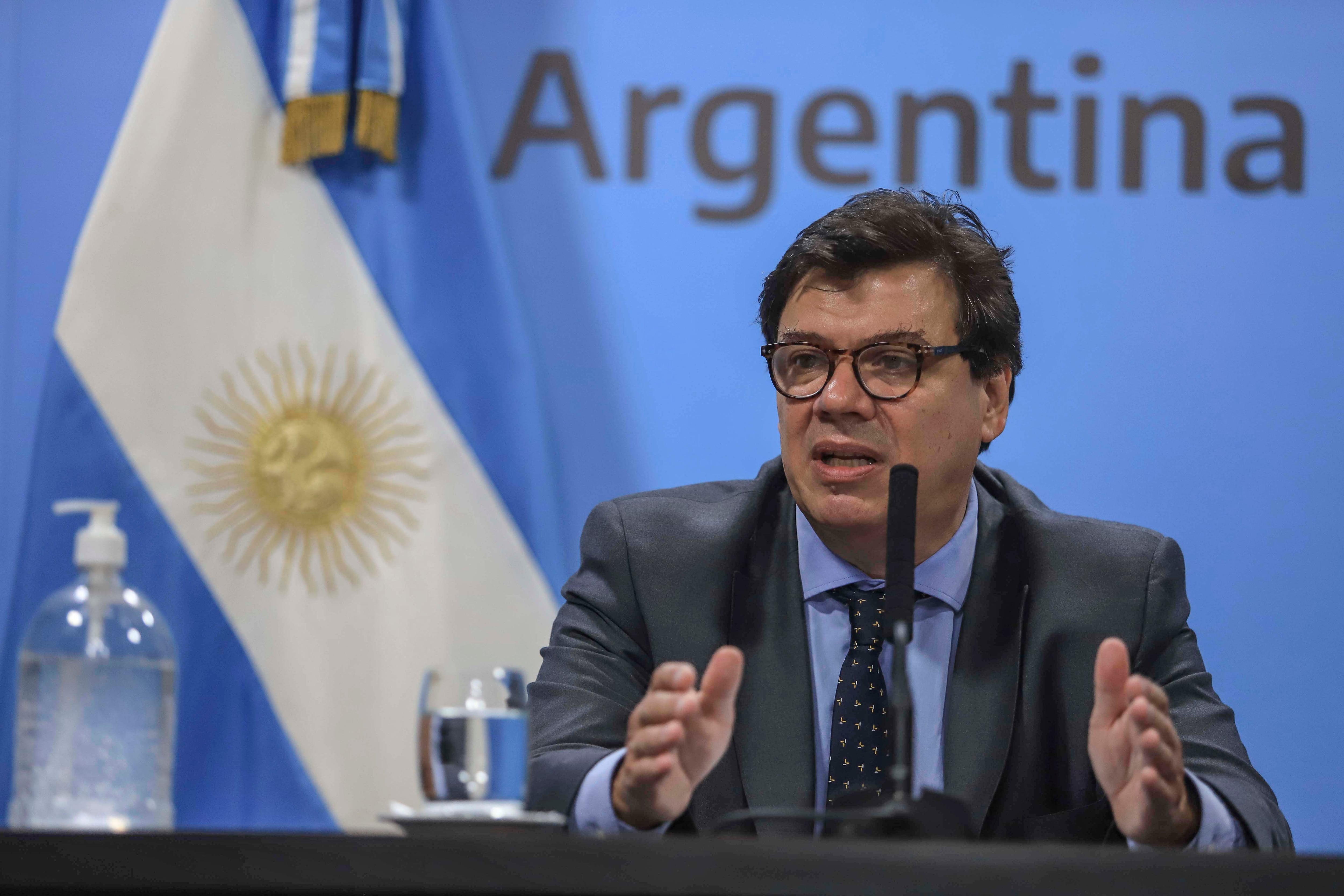 La medida impactará en alrededor de 100 mil empleados públicos. 