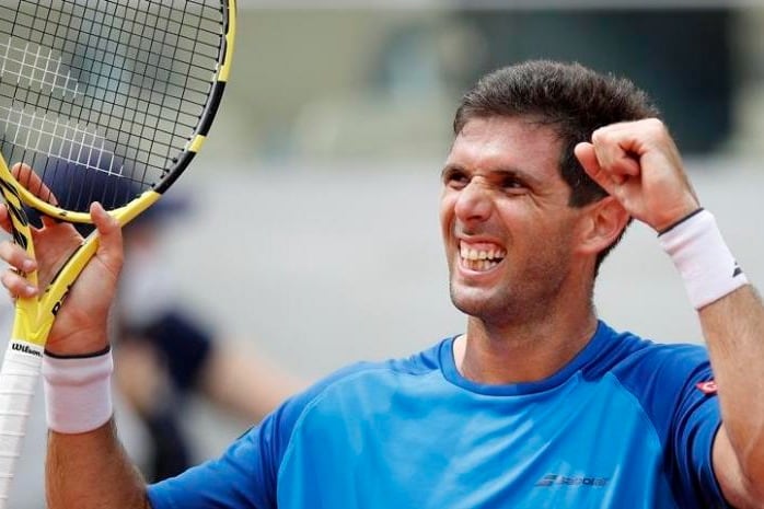 Delbonis festeja. Para ingresar al cuadro principal debe ganar otros dos partidos. 