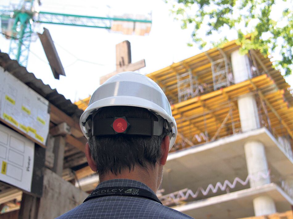 La construcción es el rubro que más empleos perdió en nueve meses de 2016, seguido por el sector minero, al que el Gobierno le sacó las retenciones.