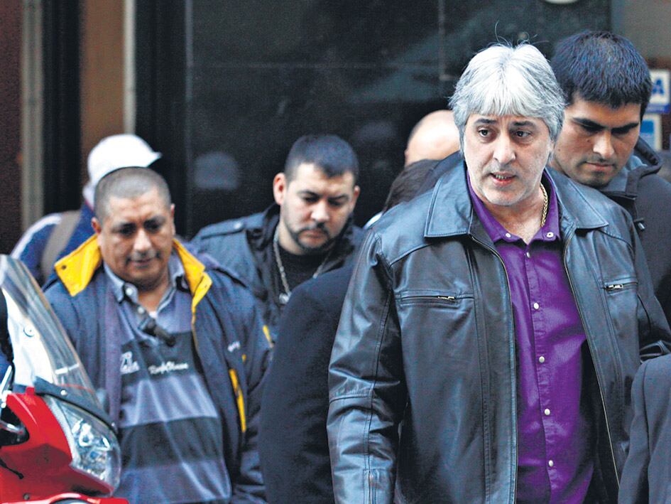 Rafal Di Zeo y otros once integrantes de la barrabrava de Boca no podrán entrar a los estadios.