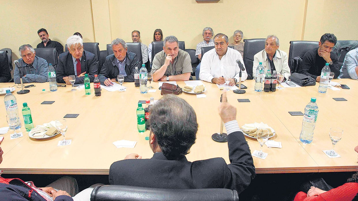 La CGT se reunió ayer con el defensor de la Tercera Edad, Eugenio Semino, para analizar la reforma previsional.