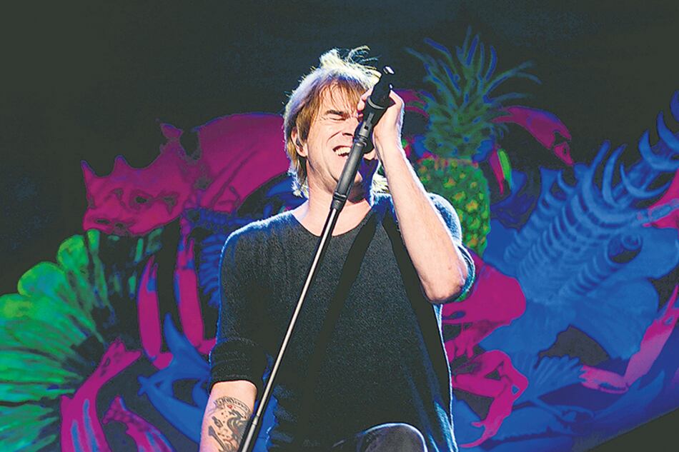 Die Toten Hosen no se quedó en la nostalgia, y dio un concierto que balanceó el pasado y el presente.