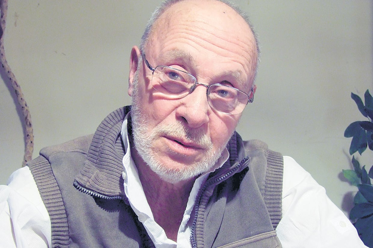 “Sigo considerándome trotskista y creo que una revolución socialista es posible. Un Estado no es posible”, afirma Klachko.