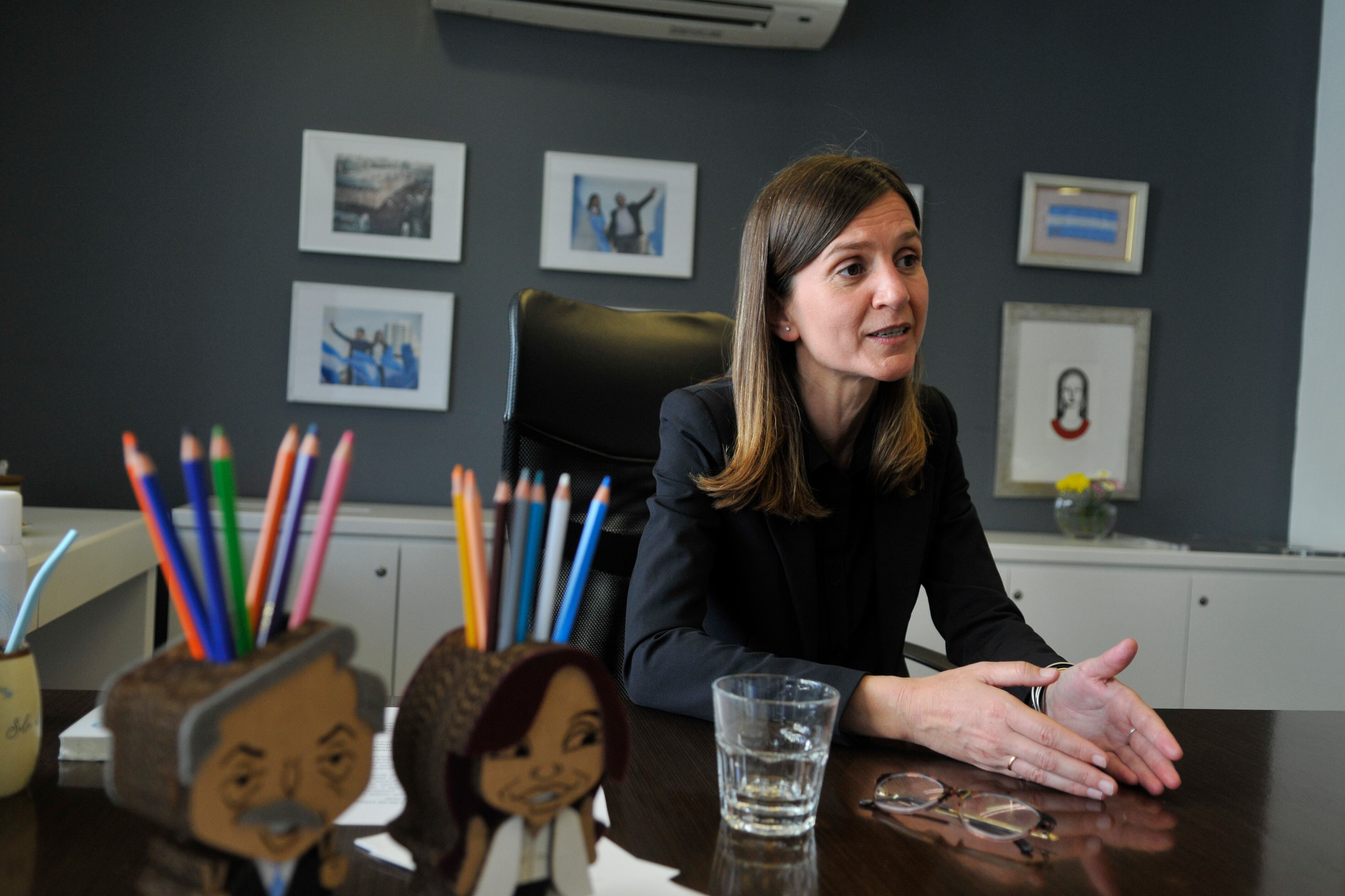 Fernanda Raverta, titular de la Anses, dice que la nueva fórmula tiene el objetivo de mejorar los ingresos de los jubilados y jubiladas.