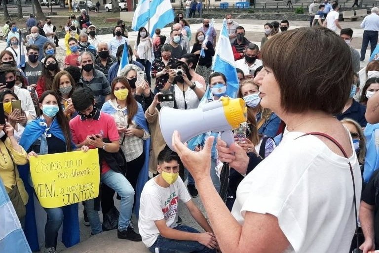 Patricia Bullrich ante un público escaso en Córdoba.