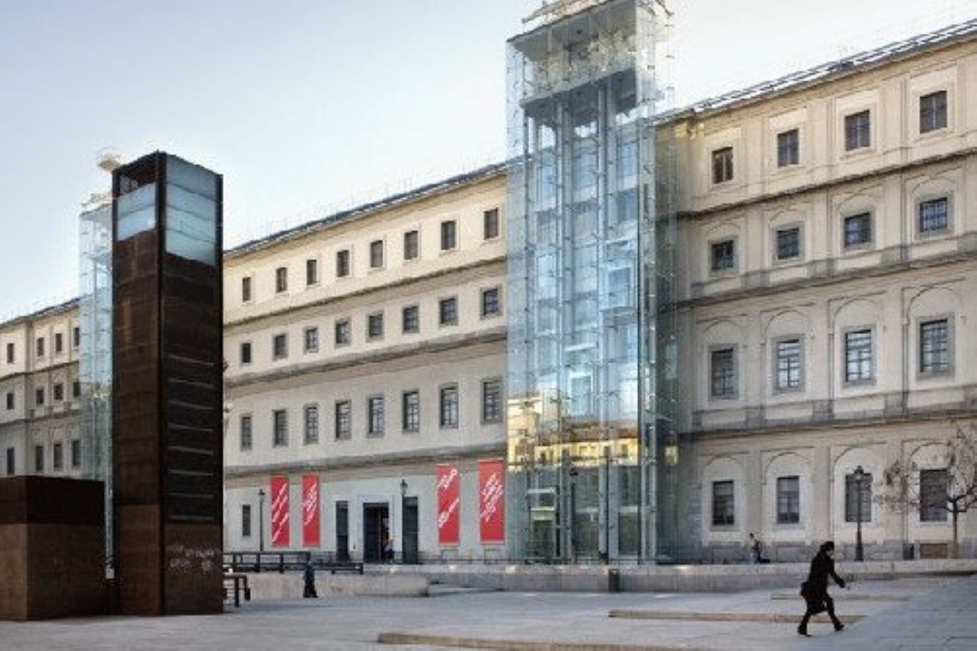 El Museo Reina Sofía, de Madrid, forma parte del "triángulo del arte", de la capital española, junto al Museo del PRado y la Fundación Thyssen-Bornemizsa. Entre las obras que se exhiben, está el Guernica, de Picasso.