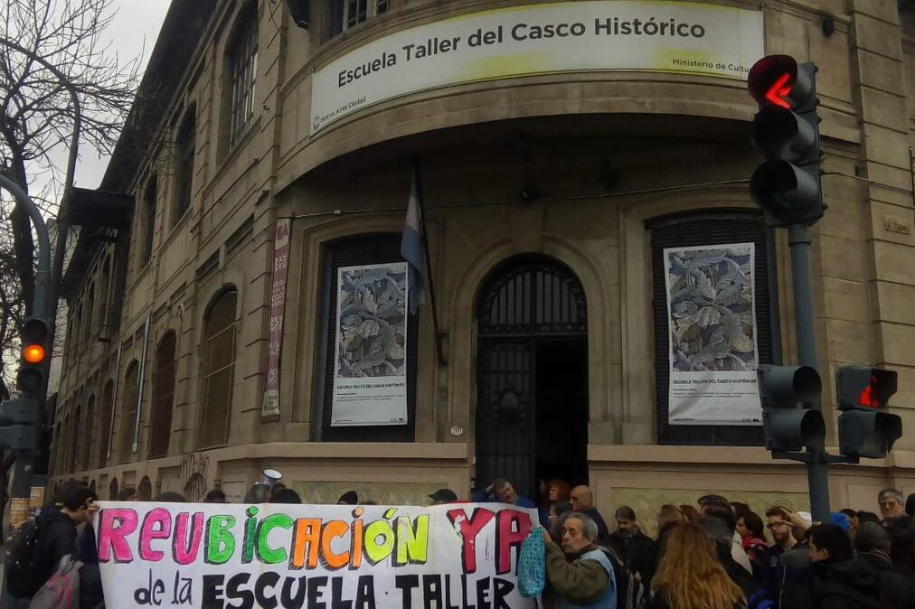 La Escuela Taller, cuando los vecinos se alzaban en su defensa.