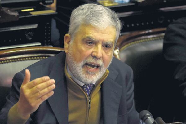 El ex ministro Julio De Vido fue detenido hace más de 6 meses.