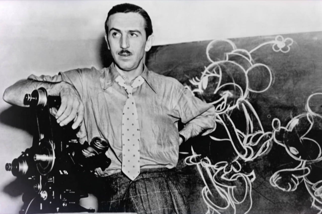 En 1966 muere Walt Disney en California. El creador de los estudios de animación más importantes del mundo tenía 65 años. El creador del padre Mickey dejó un imperio cinematográfico y sus populares parques temáticos.