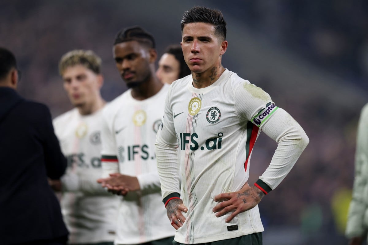 Chelsea's Argentinian midfielder #08 Enzo Fernandez looks on following the English Premier League football match between Everton and Chelsea