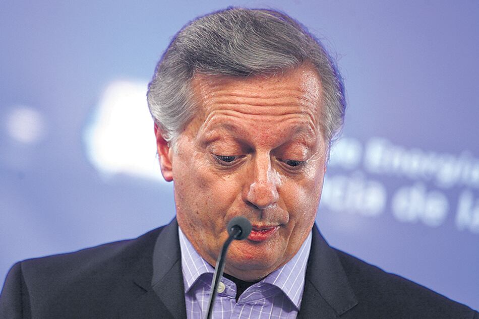 Juan José Aranguren, ministro de Energía, dispuso aumentos semestrales de gas hasta 2019.