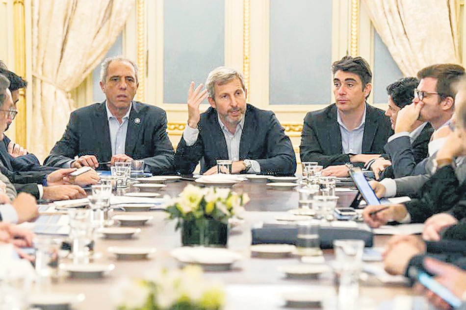 El ministro Rogelio Frigerio encabezó reuniones preparatorias para discutir el presupuesto 2019.