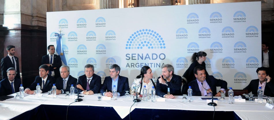 Pichetto, Abal Medina, Pinedo, Monzó, Peña, Michetti, Frigerio, Quintana y Laspina acordaron los cambios.