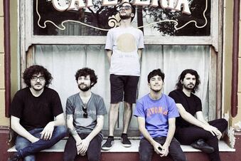 El quinteto Camperas, que esta noche tocará en la terraza de Plataforma Lavardén.